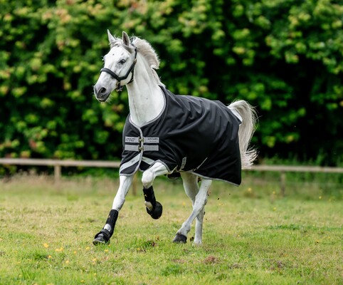 Horseware Amigo Bravo 12 Turnout Lite 0grs Regendecke