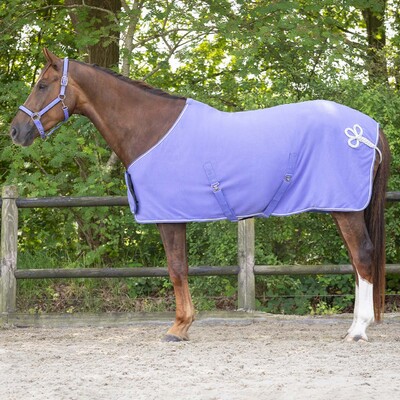 QHP Fleecedecke mit Ornament