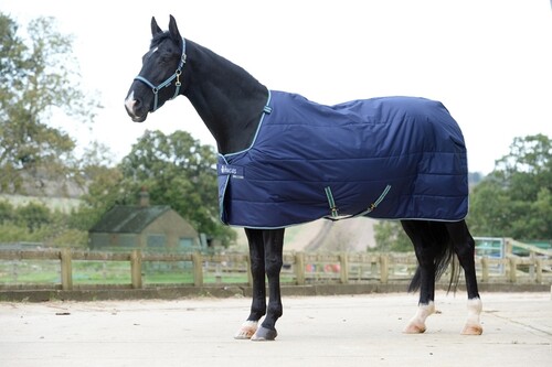 Bucas Quilty 150 Stay Dry Big Neck Stall- und Unterdcke