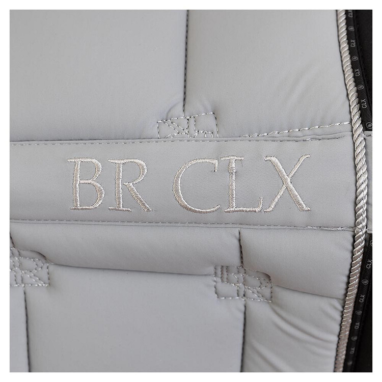 BR CLX Zadeldek Jumping
