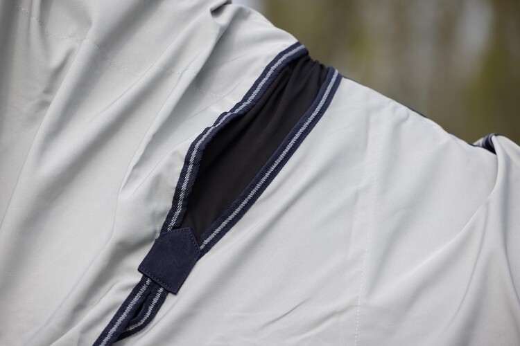 DKR Sports Big Neck Hoody Eczeemdeken