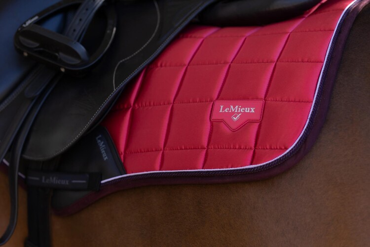 LeMieux Loire Classic Close Contact Zadeldek